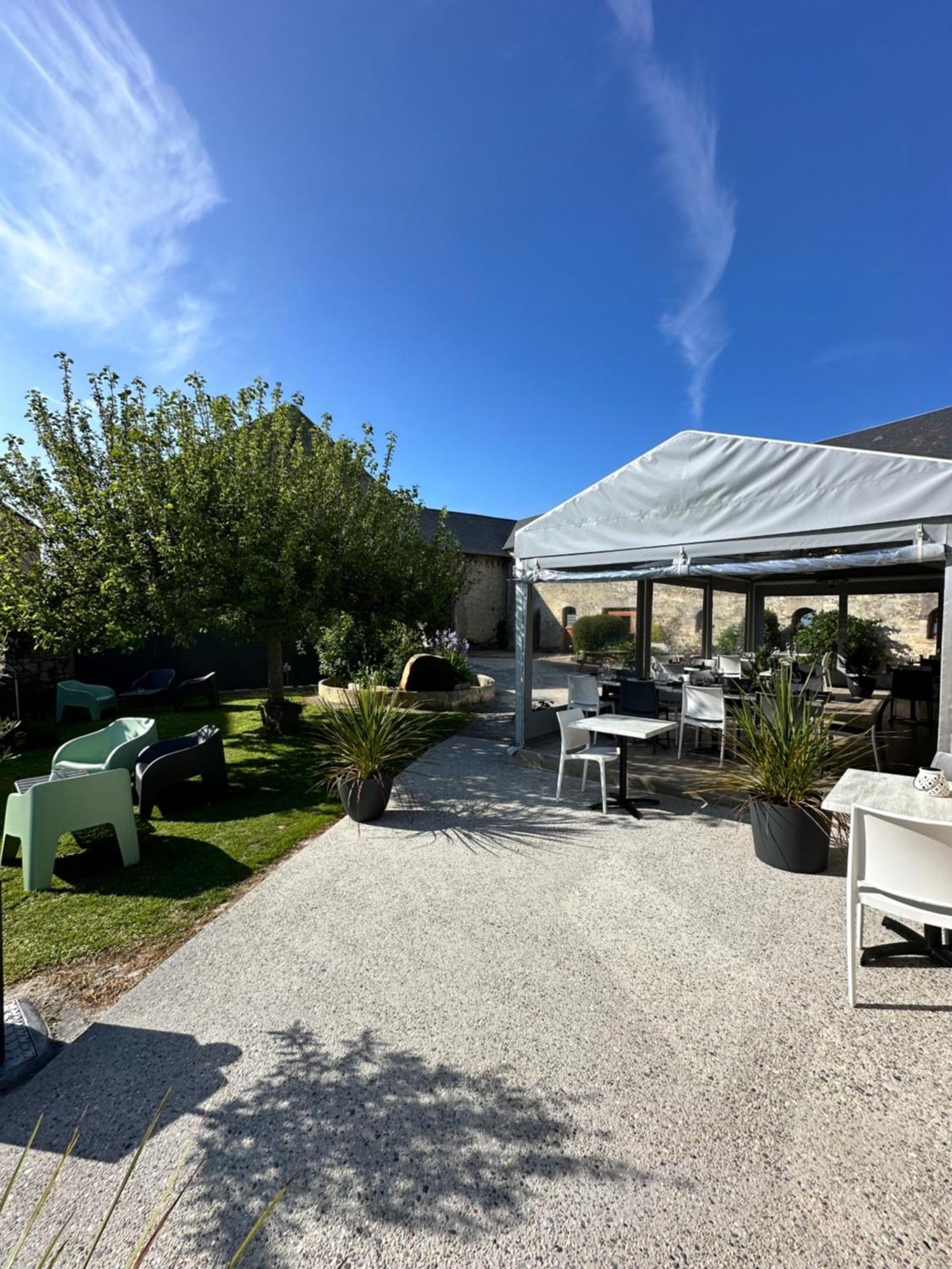 Hotel Restaurant Le Clos De L 'Ancien Pressoir Commes Екстериор снимка